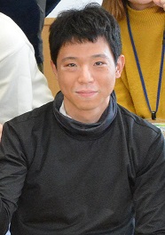 守山隊員
