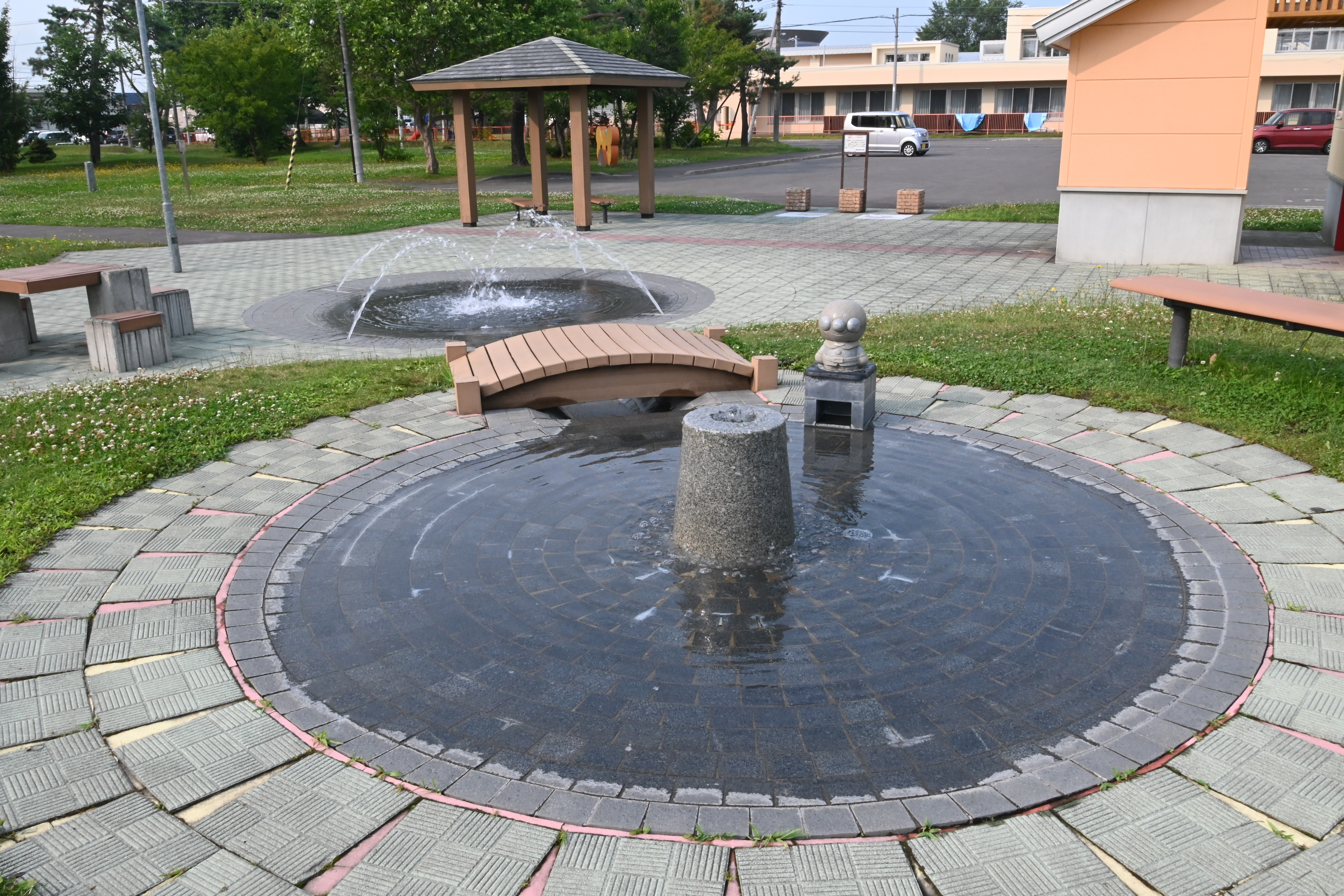 緑地公園・噴水の画像