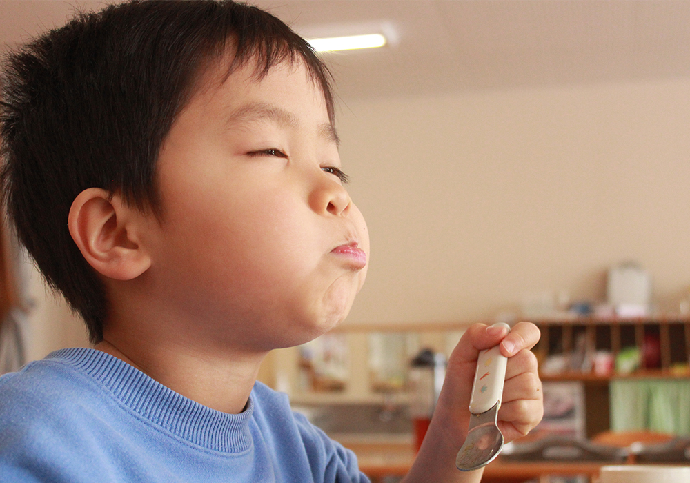 通園する園児の給食材料費の助成