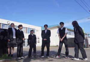 鷹栖高校制服写真