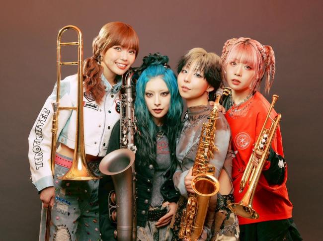 管楽器ガールズグループMOS
